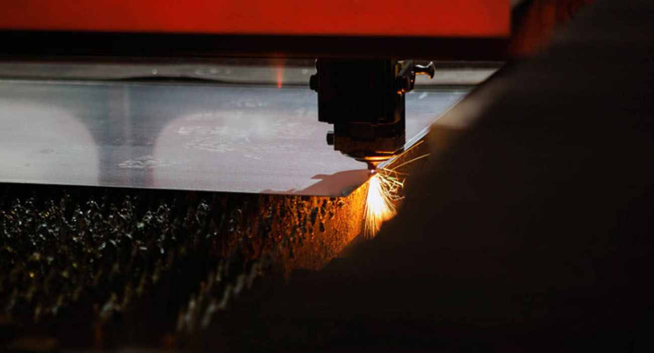 lasersko sečenje metala